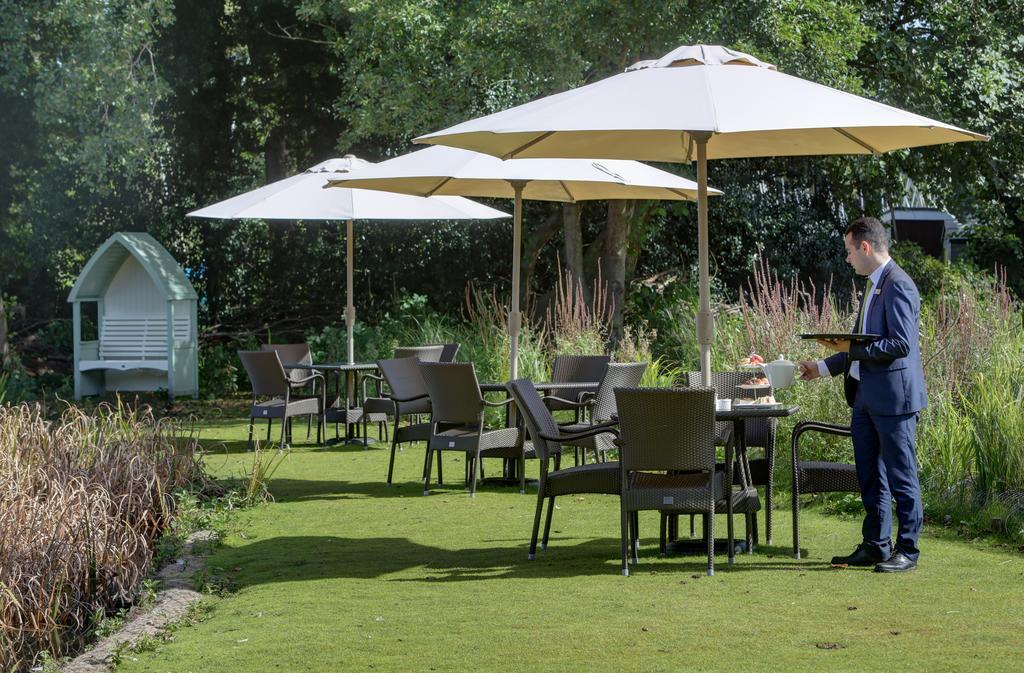 Frensham Pond Country House Hotel & Spa Farnham  Zewnętrze zdjęcie