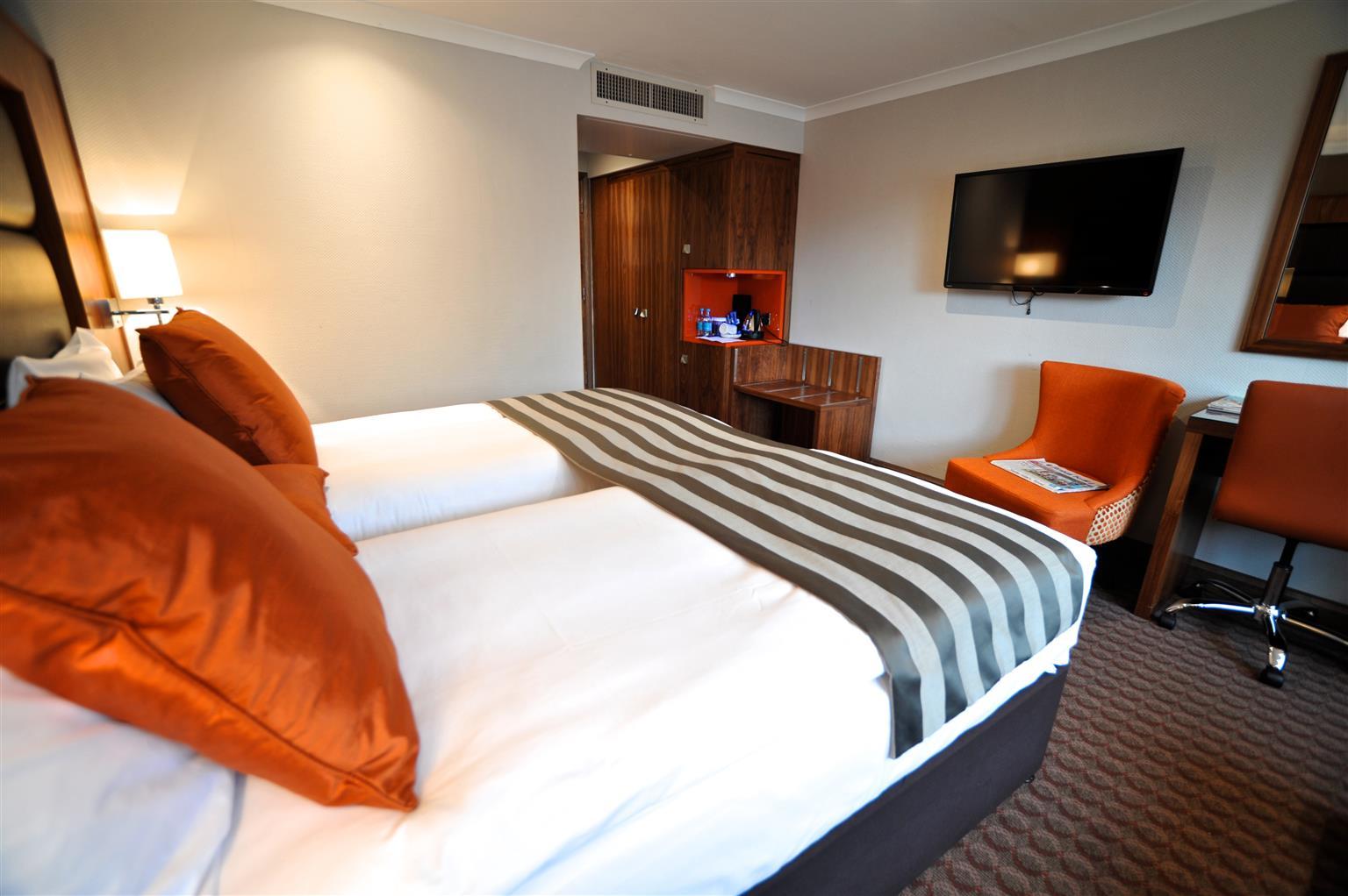 Frensham Pond Country House Hotel & Spa Farnham  Zewnętrze zdjęcie